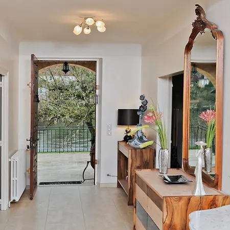 Homestay La Noyeraie Du Port D'enveaux