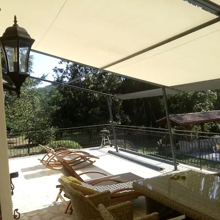 La Noyeraie Du Port D'enveaux * Saint-Vincent-de-Cosse