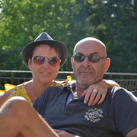 La Noyeraie Du Port D'enveaux Homestay *