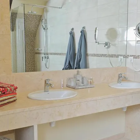 La Noyeraie Du Port D'enveaux Homestay Saint-Vincent-de-Cosse